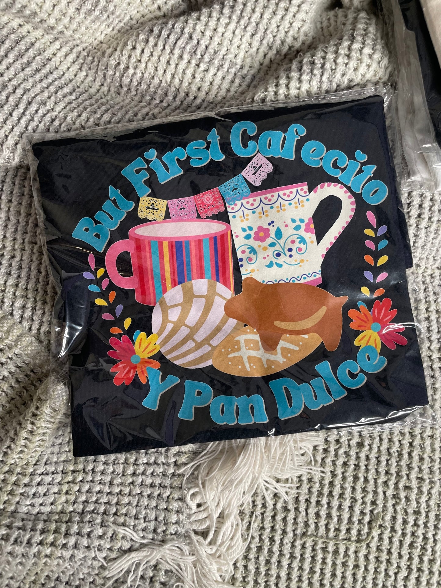 But first cafecito y pan dulce