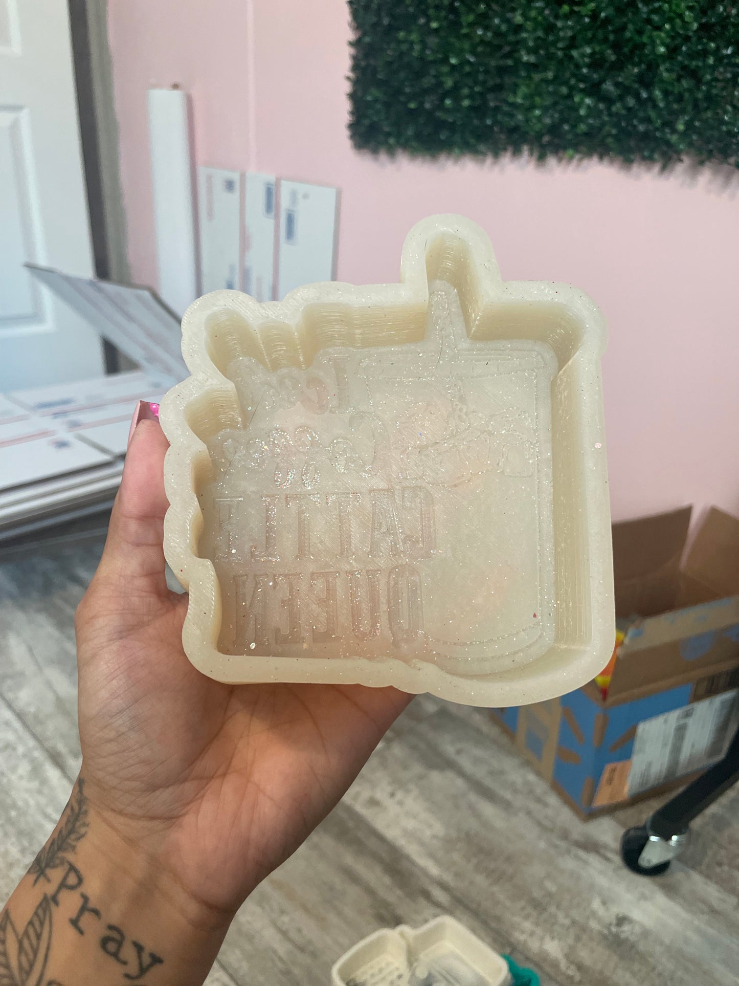 Iced coffee & cattle queen mold